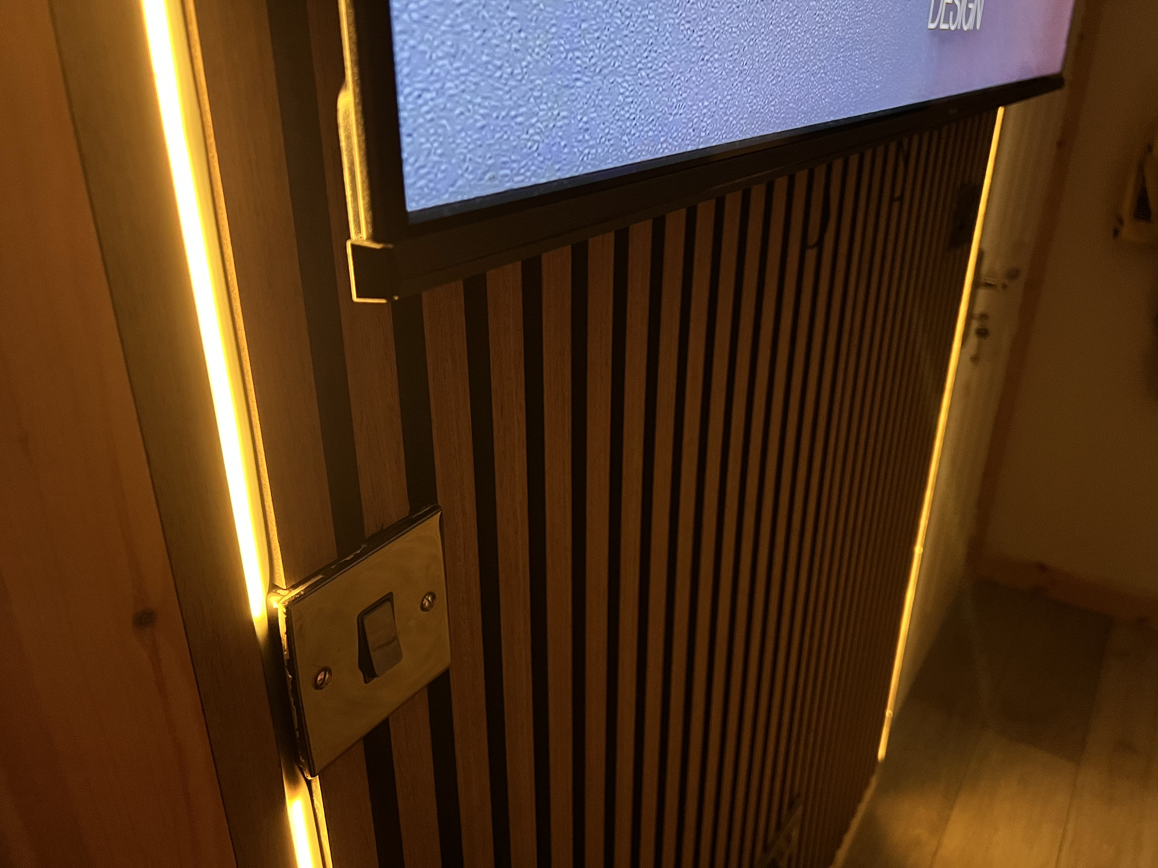 Knightsbridge wardrobe